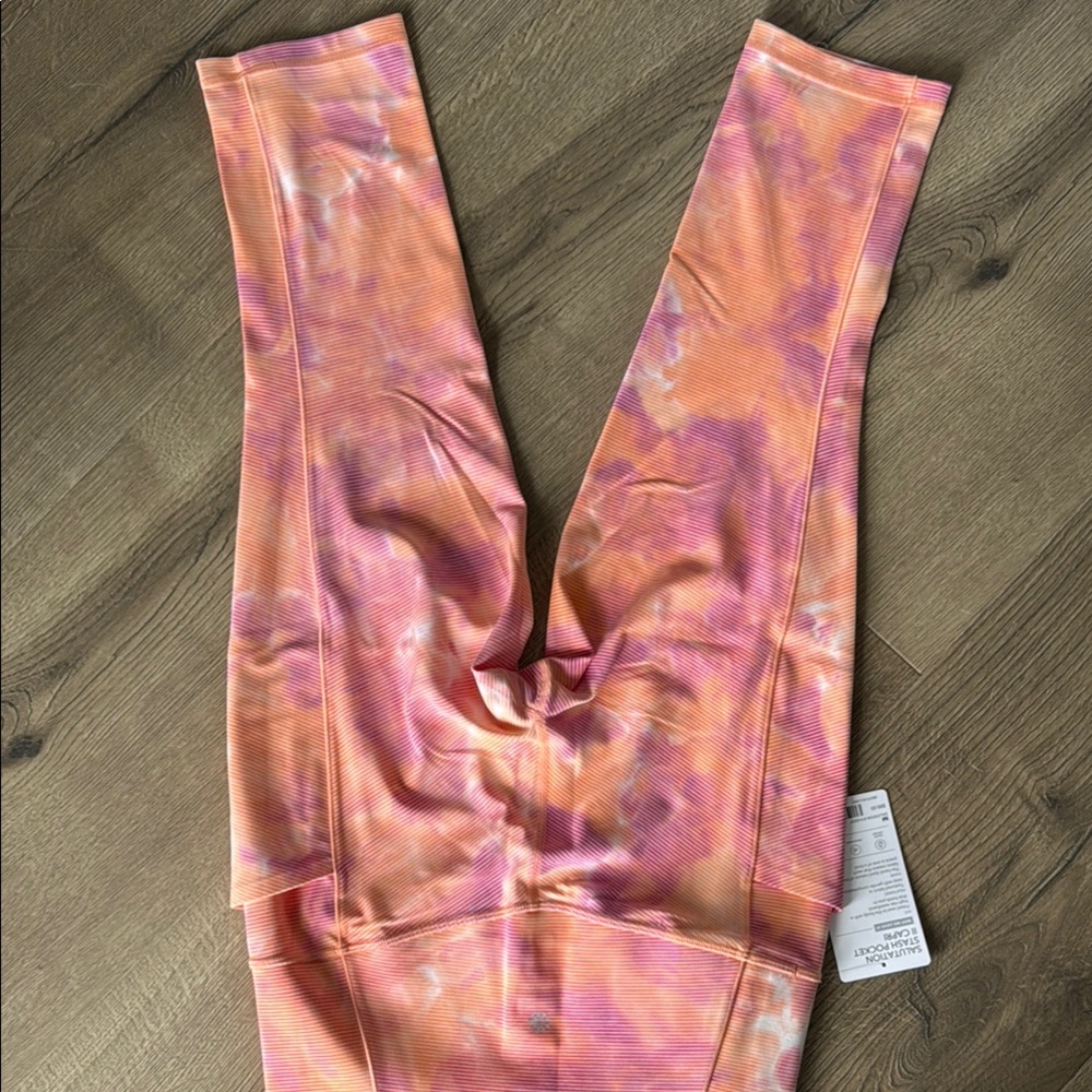 Athleta Salutation stash pocket II Capri NWT - Picture 5 of 8